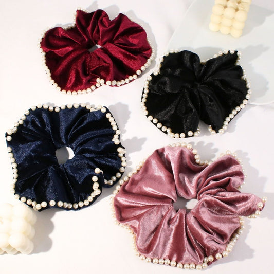 12 Scrunchies de Tela Terciopelo con Perlas de Fantasía